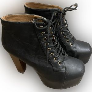 ❤️‍🔥Host Pick❤️‍🔥 Charlotte Russe Platform Lace Up Boots